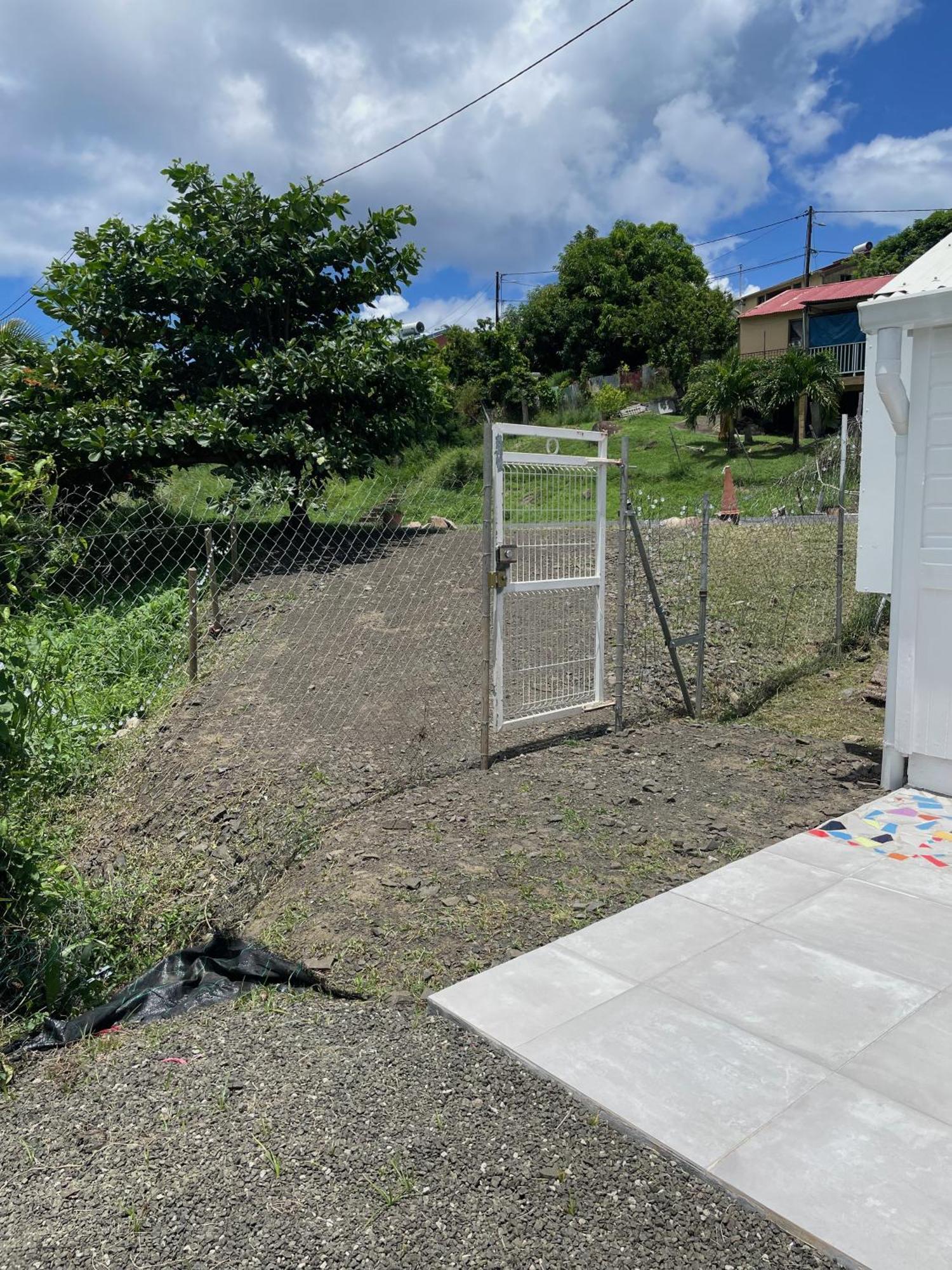 Bungalow "Doussin' Kreyol", Au Calme A 150M De La Plage Grande Anse Экстерьер фото